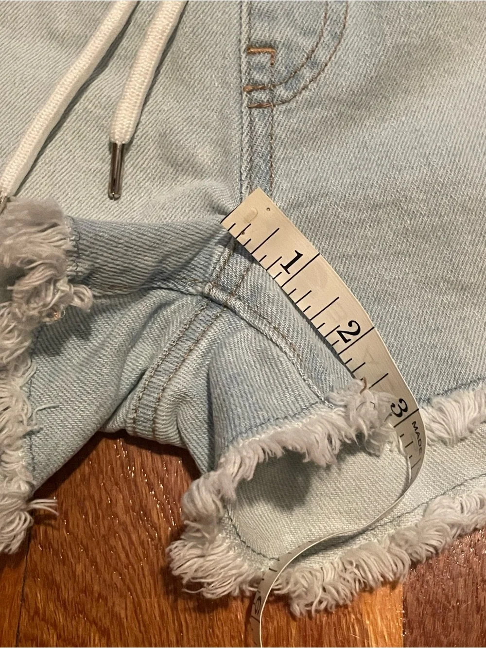 Celebrity Pink Light Blue Denim Drawstring Frayed-Hem Shorts Size Small